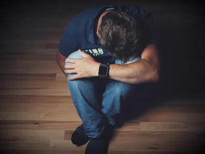 Faire le deuil de sa famille toxique : conseils essentiels pour 2026